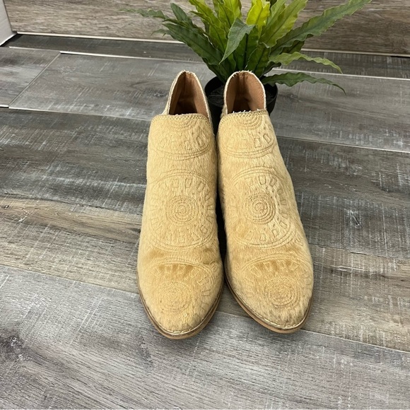 Mi.iM Tan Calf Hair Ankle Boot Size 6.5 - Picture 5 of 12